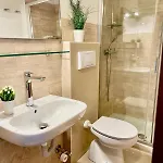Apartamento Bnbook Maggiore 2 Dormelletto