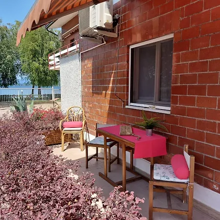 Apartment Bnbook Maggiore 2 Dormelletto